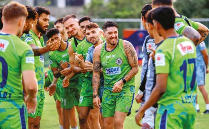 আইএসএল ফাইনালে টিকিটের হাহাকার, সমর্থকদের আব্দার মেটাতে তৈরি লিস্টনরা