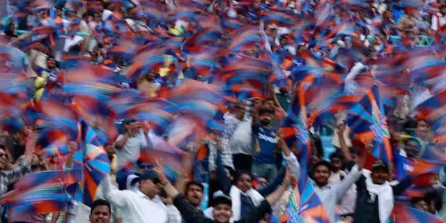 আইপিএল: ১৬ রানে আউট বাটলার, গুজরাত ১৪৫/৪ (১৬.৪ ওভার), বিপক্ষে লখনউ