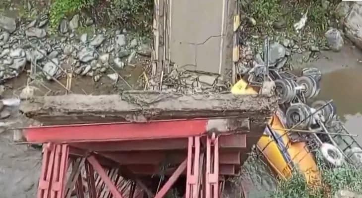 হিমাচলপ্রদেশের কুল্লুতে ভাঙল ব্রিজ, হতাহতের খবর নেই