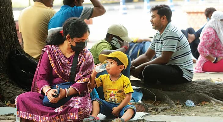 চাকরি গিয়েছে, সঙ্গে দোসর হিংসা-অশান্তি, জোড়া চিন্তা নিয়ে পথে বসে মুর্শিদাবাদের শিক্ষকরা