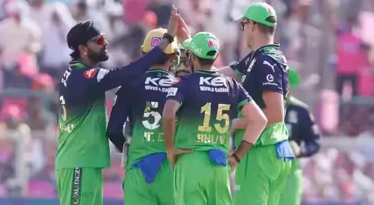 আইপিএল: ৩০ রানে আউট পরাগ, রাজস্থান ১০৫/২ (১৩.২ ওভার), বিপক্ষ বেঙ্গালুরু