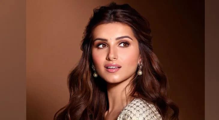 প্রেম করছেন তারা?
