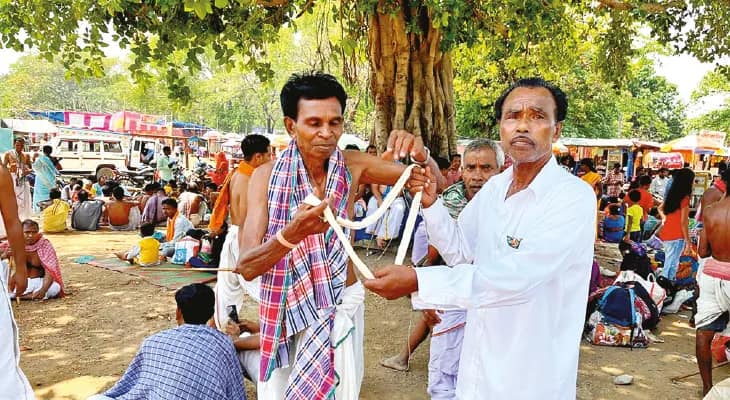 মুসলিম পরিবারের দেওয়া সুতোয় তৈরি হয় শিবভক্তদের পৈতে, সম্প্রীতির অনন্য নজির