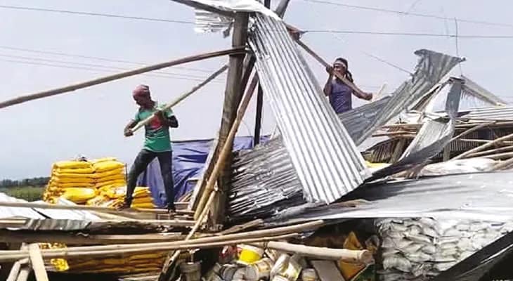 চৈত্র শেষে কালবৈশাখী, ঝড়-শিলাবৃষ্টিতে লন্ডভন্ড কোচবিহার