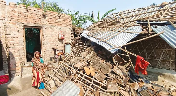 চৈত্র শেষে কালবৈশাখী, লন্ডভন্ড মালদহ, দুই দিনাজপুর