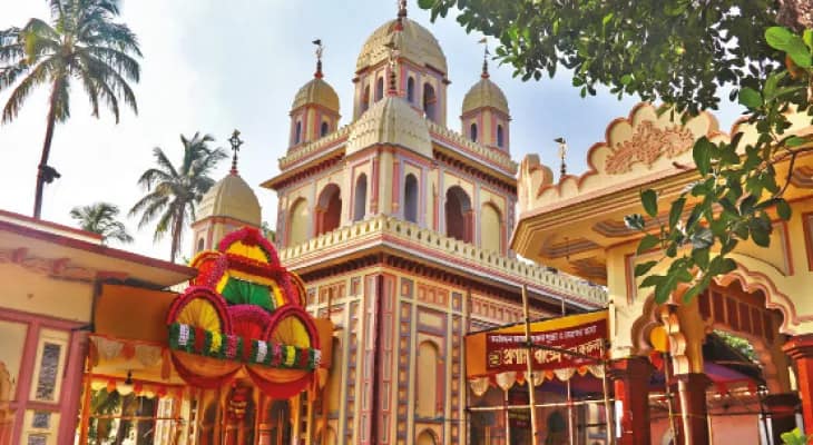 আজ নববর্ষে সর্বমঙ্গলা, বড়মা কালী সহ মন্দিরগুলিতে পুজো দিতে জমবে ভিড়