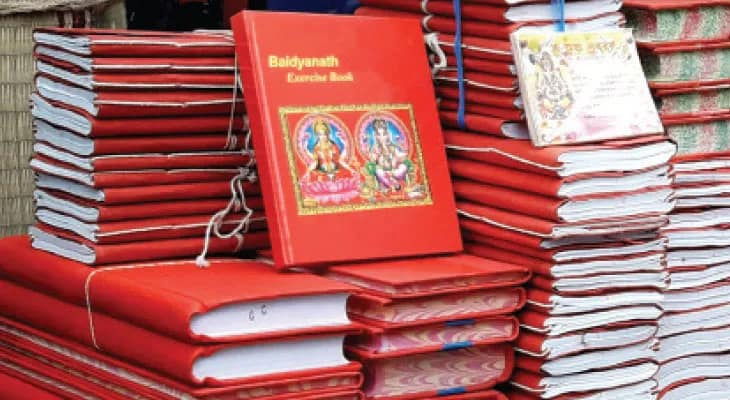 দোকানে ধারবাকি বন্ধ, ঐতিহ্য হারিয়েছে হালখাতা