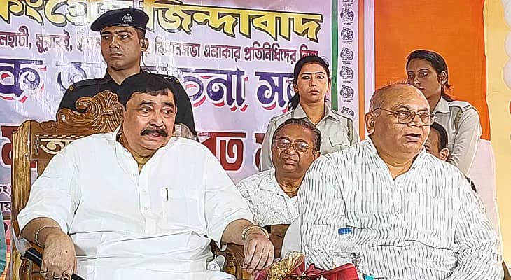 নলহাটির সাংগঠনিক বৈঠক থেকে সম্প্রীতির বার্তা কেষ্টর