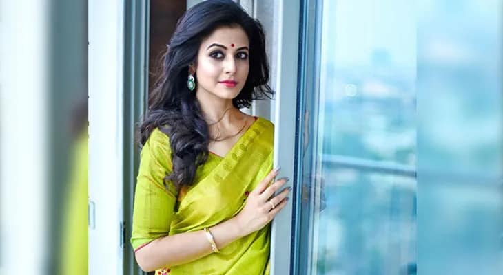 কন্যার নাম প্রকাশ্যে