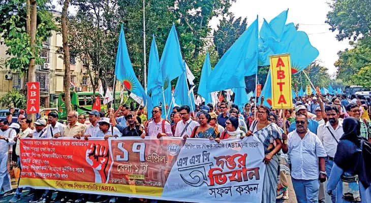 হাল্কা ধস্তাধস্তির পর ডেপুটেশন-পথ অবরোধ, বামেদের এসএসসি অভিযান ঝাঁঝহীন!