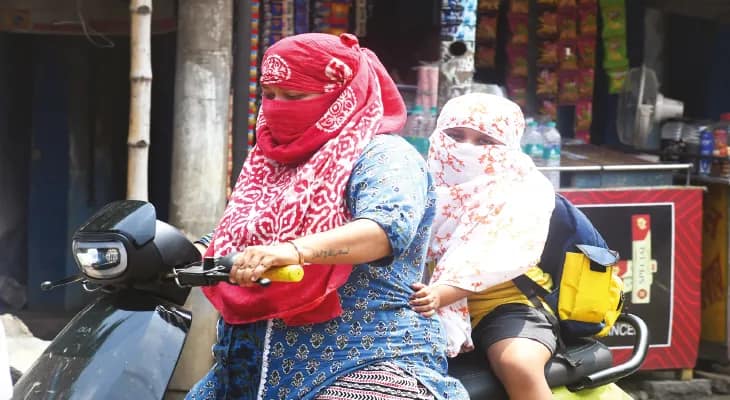 ছাত্রছাত্রীর অভাবেই বন্ধ ইংরেজি মাধ্যম ৪টি স্কুল
