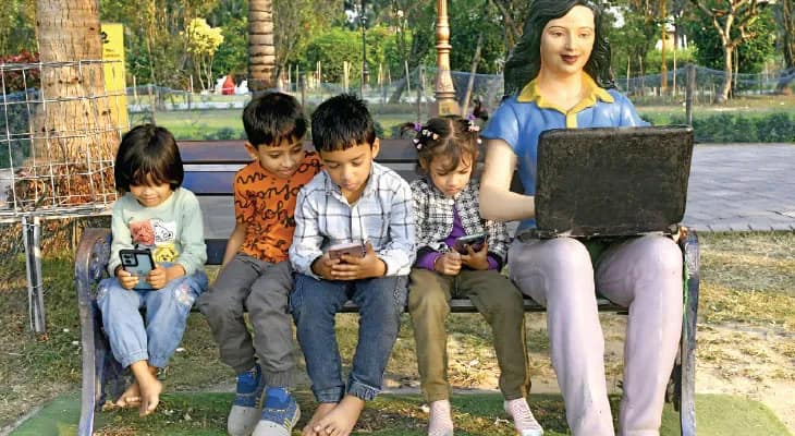 ছোটদের মধ্যে খেলাধুলোর প্রবণতা কমছে