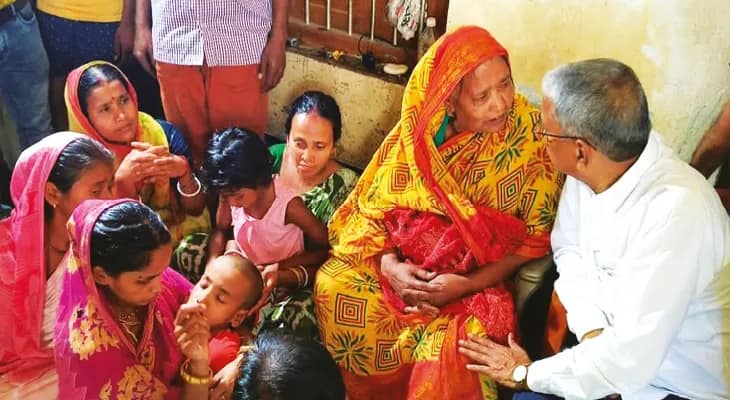 ক্ষতিগ্রস্ত মানুষের পাশে রাজ্য সরকার