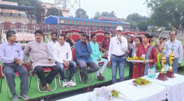 দৃষ্টিহীনদের ফুটবল দেখতে উপচে পড়া ভিড় বিষ্ণুপুরে
