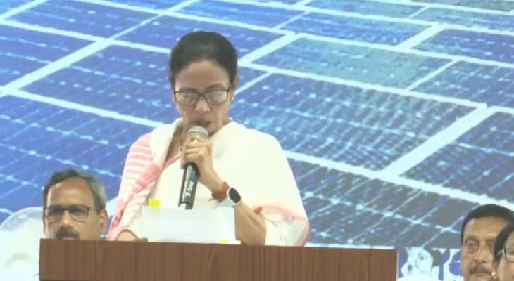 আজ মেদিনীপুর থেকে ২১২ টি প্রকল্পের শিলান্যাস করলেন মুখ্যমন্ত্রী