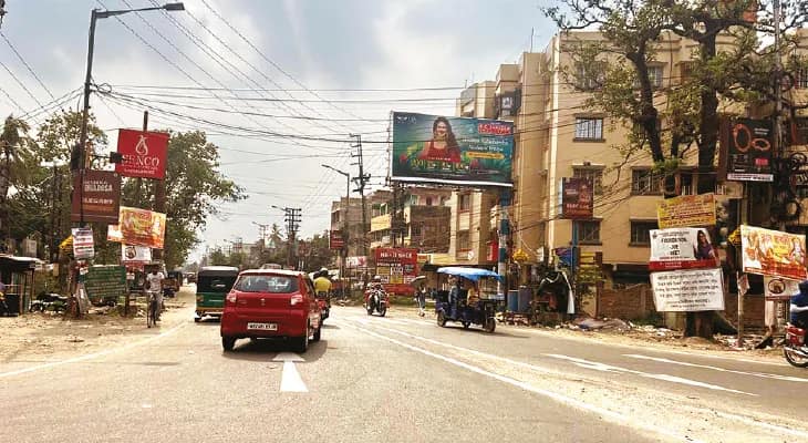 ২০ কোটি ব্যয়ে বারাকপুর-বারাসত রোড  চার লেনে সম্প্রসারিত করছে পূর্তদপ্তর
