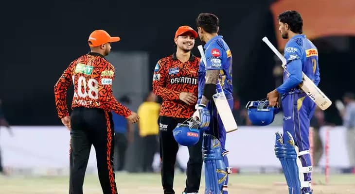 রোহিতের ঝোড়ো ব্যাটিং, হায়দরাবাদের বিরুদ্ধে ৭ উইকেটে জয়ী মুম্বই