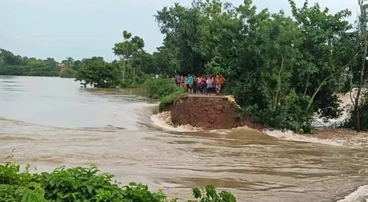 বন্যা মোকাবিলার প্রস্তুতি প্রশাসনের বর্ষার আগে খানাকুলে বৈঠকে আধিকারিকরা