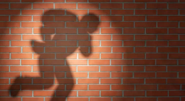 সল্টলেকে তালা ভেঙে বাড়িতে লুটপাট, ‘পিস্তল’ উঁচিয়ে চম্পট