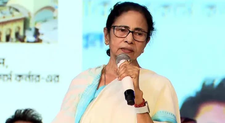 চাকরিহারা শিক্ষাকর্মীদের জন্য আদালতে রিভিউ পিটিশন দাখিল করব, জানালেন মুখ্যমন্ত্রী
