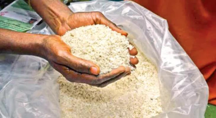 রেশন গ্রাহকদের ‘ই-কেওয়াইসি’ প্রক্রিয়া এপ্রিলে শেষ না হলে  বন্ধ হবে বরাদ্দ!