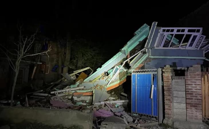 সক্রিয় জঙ্গি আদনান শাফির জাইনাপোরার বাড়ি গুঁড়িয়ে দিল পুলিস