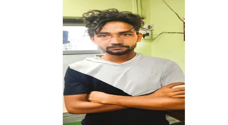 মুর্শিদাবাদে বাবা-ছেলেকে খুনের ঘটনায় ডোমজুড়ের কারখানা থেকে ধৃত ১ দুষ্কৃতী