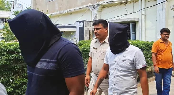 আগ্নেয়াস্ত্র সহ ধৃত বিধায়ক ঘনিষ্ঠ তৃণমূল নেতা সহ দুই