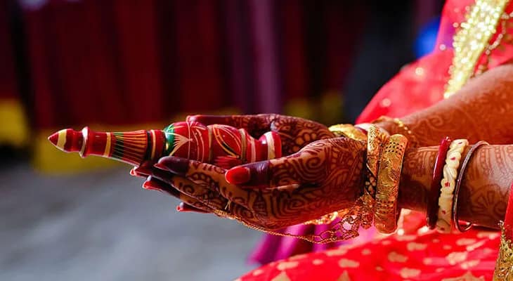 বিয়ের আসরে অভিষেক ও শার্লি
