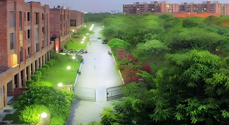 জেএনইউ উপাচার্য এখন কুলগুরু