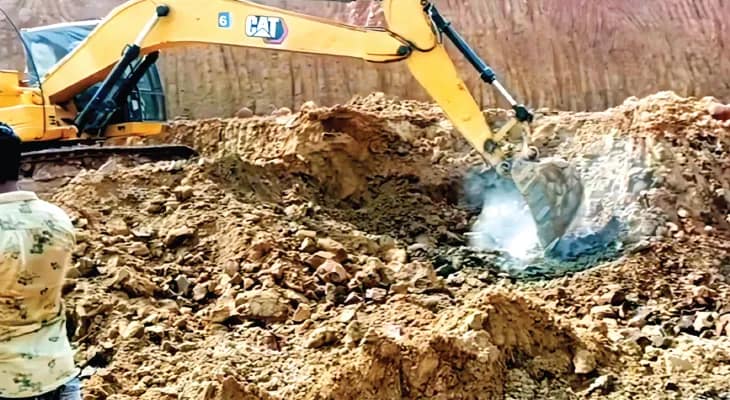 ভূগর্ভের প্রায় ৭০ ফুট নীচে দেখা মিলল ব্যাসল্ট শিলার