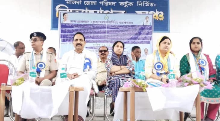 মালতীপুরে একদিনে ৮টি রাস্তার শিলান্যাস, খরচ হবে ৯ কোটি