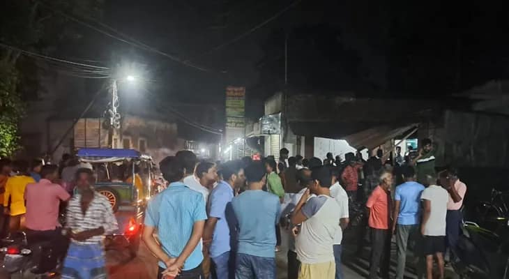 বউকে কুপিয়ে খুন করল স্বামী, চাঞ্চল্য নদীয়ার শান্তিপুরের ৯ নম্বর ওয়ার্ডের পুটোপুটিতলায়