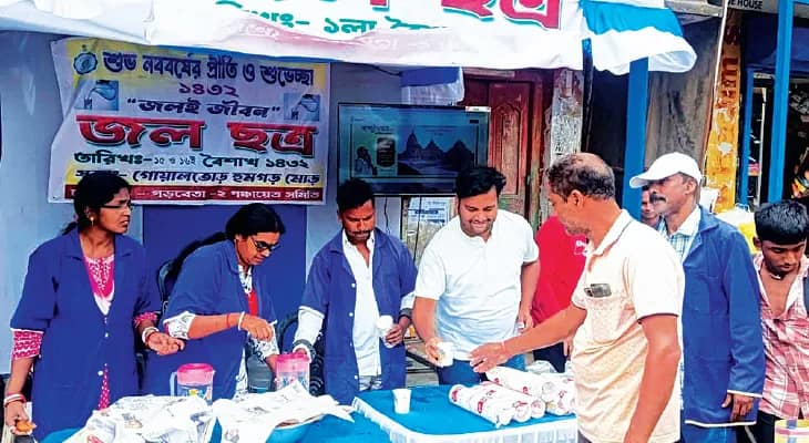 দীঘায় জগন্নাথ মন্দির উদ্বোধন উপলক্ষ্যে গড়বেতায় জলসত্র