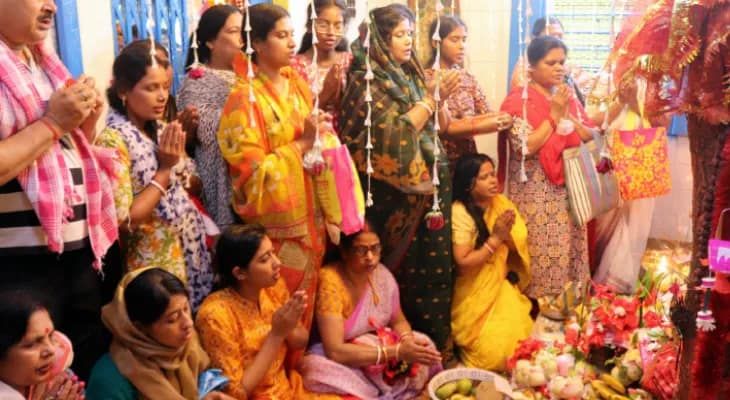 মা বাশুলির পুজো ঘিরে উন্মাদনা
