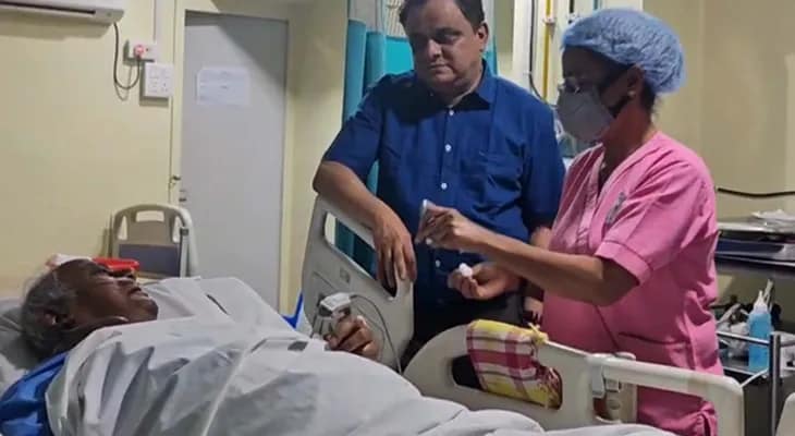অসুস্থ হয়ে হাসপাতালে ভর্তি তৃণমূল সাংসদ সৌগত রায়, দেখতে গেলেন শিক্ষামন্ত্রী ব্রাত্য বসু