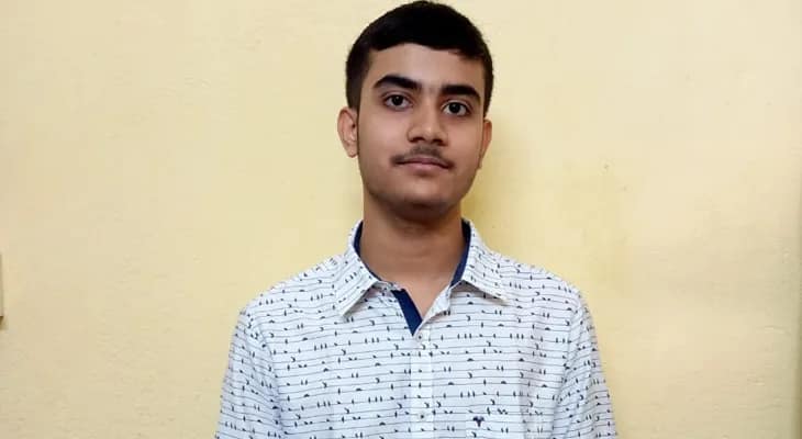 মাধ্যমিকে দশম তমলুক হ্যামিল্টন হাইস্কুলের ছাত্র সমন্বয় দাস