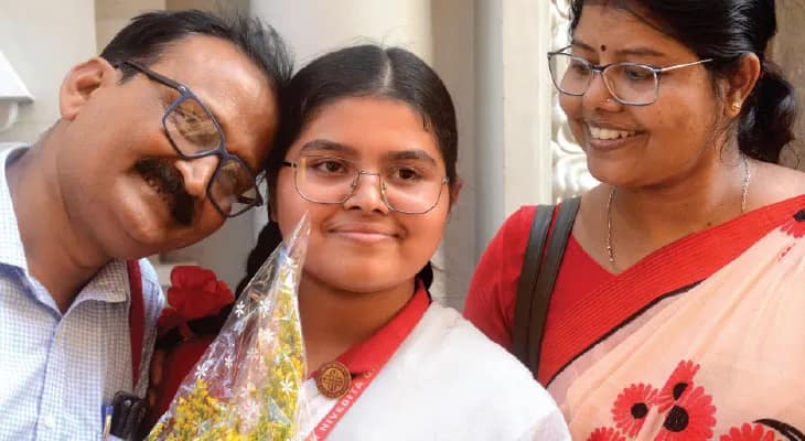 মেধা তালিকায় কলকাতার একমাত্র ছাত্রী, চিকিৎসক হতে চায় অবন্তিকা