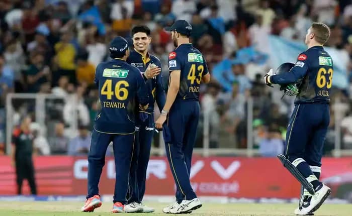 লক্ষ্য পয়েন্ট টেবিলের শীর্ষ স্থান, হায়দরাবাদকে ৩৮ রানে হারাল গুজরাত