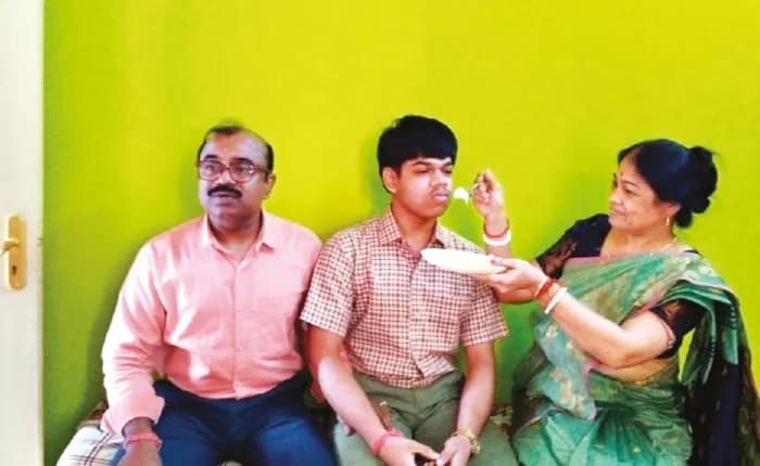 জোড়া সাফল্য তুফানগঞ্জ নৃপেন্দ্র নারায়ণ মেমোরিয়াল হাইস্কুলে