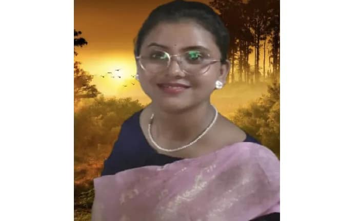 বেসরকারি স্কুলের শিক্ষিকার অগ্নিদগ্ধ দেহ উদ্ধার, চাঞ্চল্য