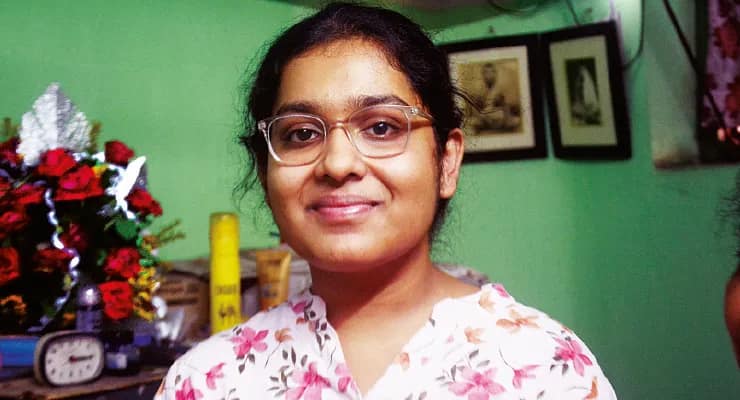 মেধা তালিকায় ‘নেমসেক’ সহপাঠী নয় তো? নবম হয়েও অবিশ্বাস শ্রীজিতার