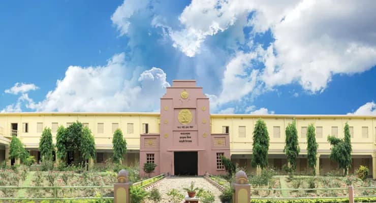 কামারপুকুর রামকৃষ্ণ মিশন বহুমুখী বিদ্যালয়ে প্রথম ব্যাচের ফলই নজরকাড়া