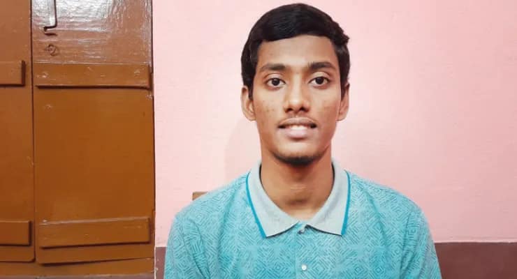 ষষ্ঠ স্থানাধিকারী জয়দীপ ইঞ্জিনিয়ার হতে চান