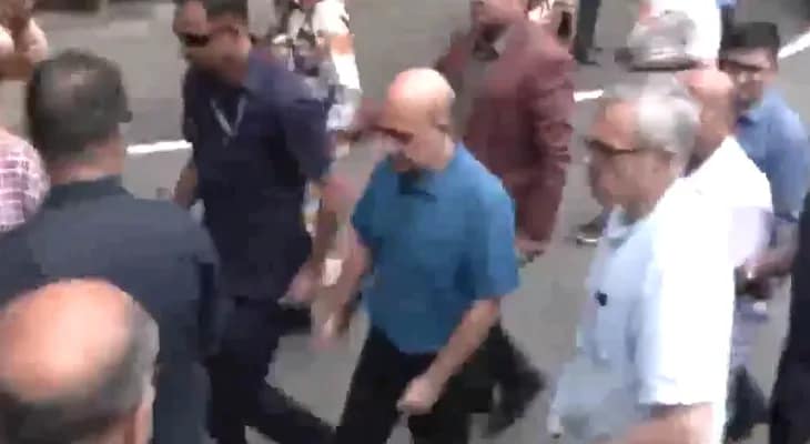 নিরীহ নাগরিকদের নিশানা পাক সেনার, আহতদের দেখতে জম্মুর হাসপাতালে পৌঁছলেন জম্মু ও কাশ্মীরের মুখ্যমন্ত্রী ওমর আবদুল্লা