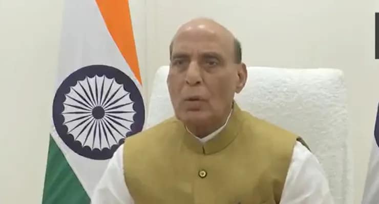 শত্রুকে বড় আঘাত করতে সক্ষম ব্রহ্মস ক্ষেপণাস্ত্র: রাজনাথ সিং