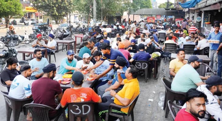 স্বাভাবিক পাঞ্জাব, রাস্তায় ফিরলেন প্রাতর্ভ্রমণকারীরা