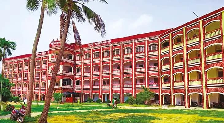 ভর্তির প্রক্রিয়া শুরু হল ডেবরার শহিদ ক্ষুদিরাম স্মৃতি মহাবিদ্যালয়ে