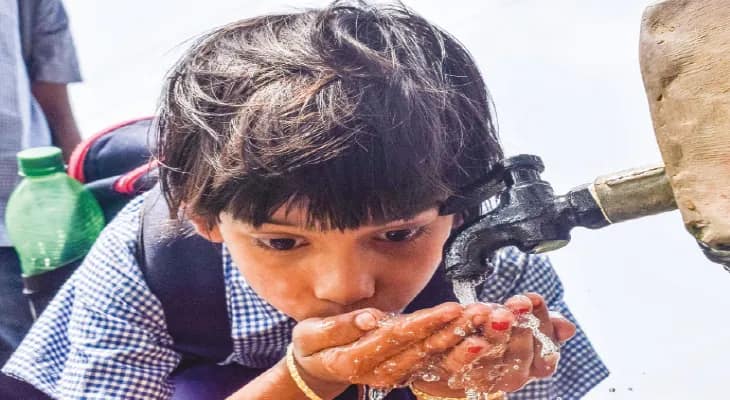 বহরমপুর পুরসভার ১৪ নম্বর ওয়ার্ডে  বাড়ি বাড়ি জলের সমস্যা মিটতে চলেছে, ‘বর্তমান’ সংবাদপত্রে খবর প্রকাশের জের