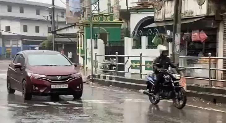 অসমের ডিব্রুগড়ে ভারী বৃষ্টি